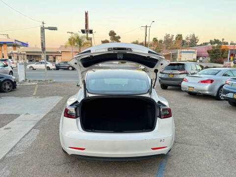 2021 Tesla Model 3 Standard Range Plus