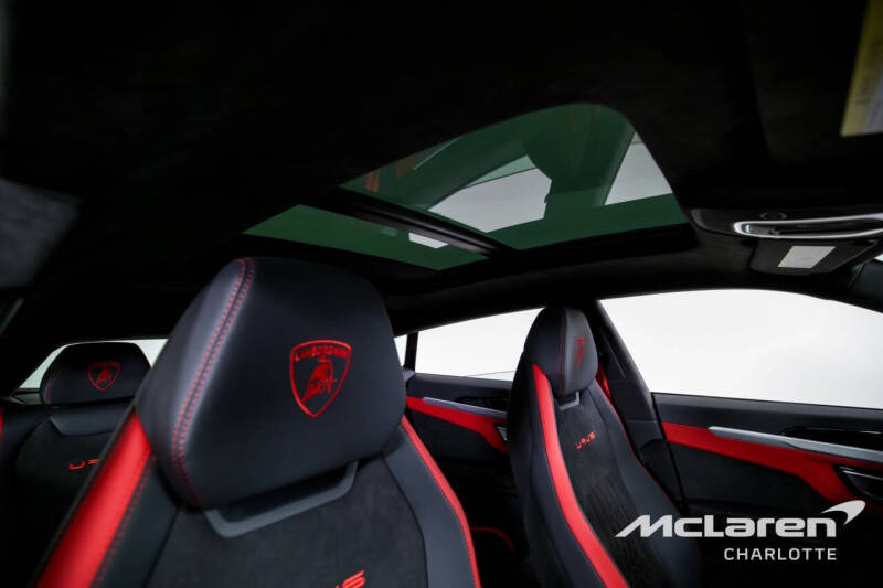 2023 Lamborghini Urus S