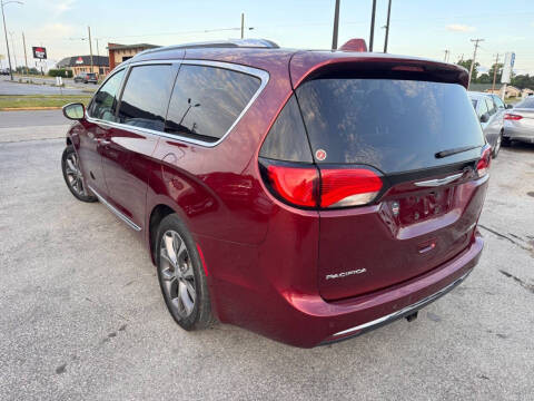 2017 Chrysler Pacifica Limited