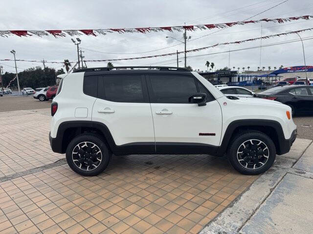 2023 Jeep Renegade Trailhawk