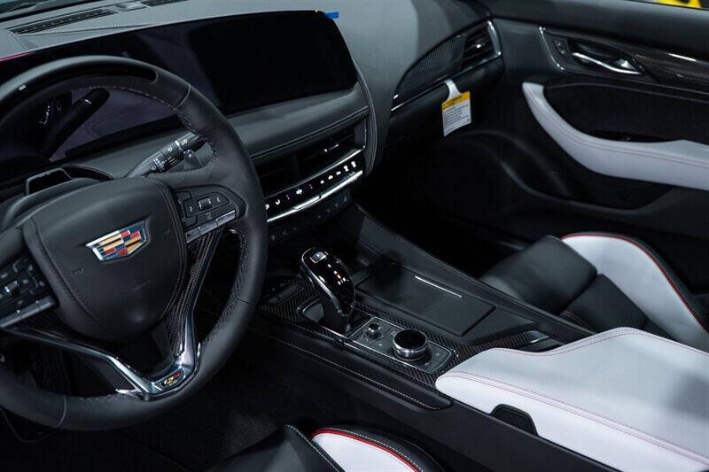 2025 Cadillac CT5-V Blackwing