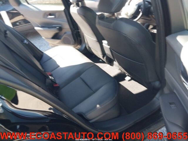 2025 Toyota Prius XLE