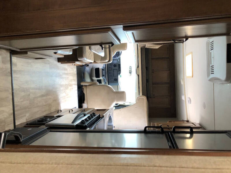 2019 Gulfstream Conquest 6220