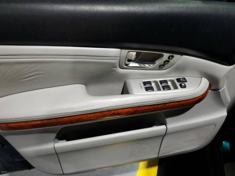 2005 Lexus RX 330