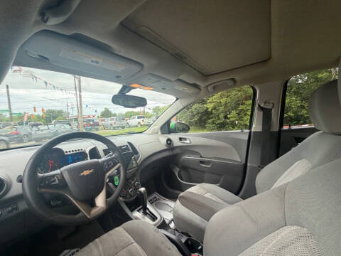 2015 Chevrolet Sonic LT Auto