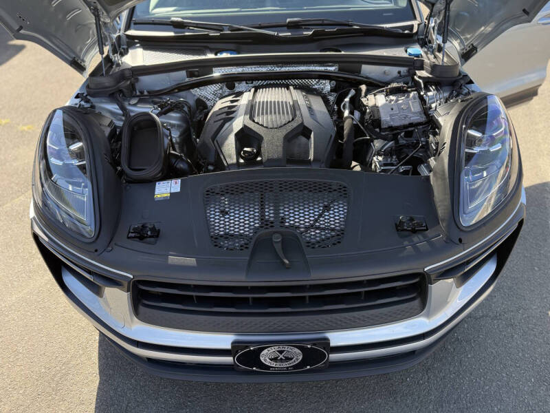 2022 Porsche Macan