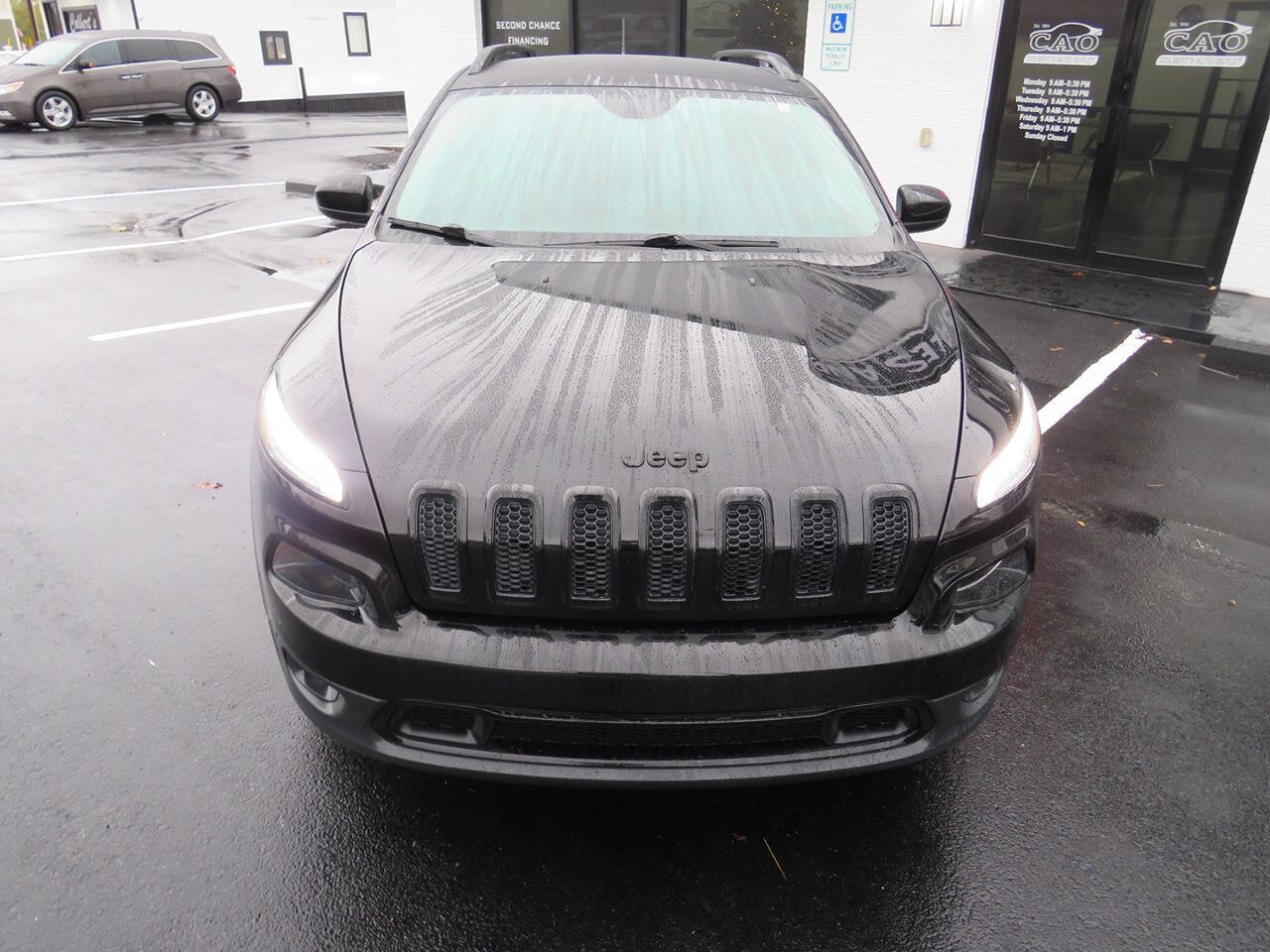 2018 Jeep Cherokee for sale at Colbert's Auto Outlet in Hickory, NC