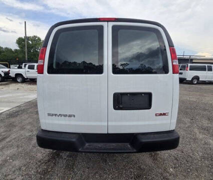 2025 GMC Savana 2500