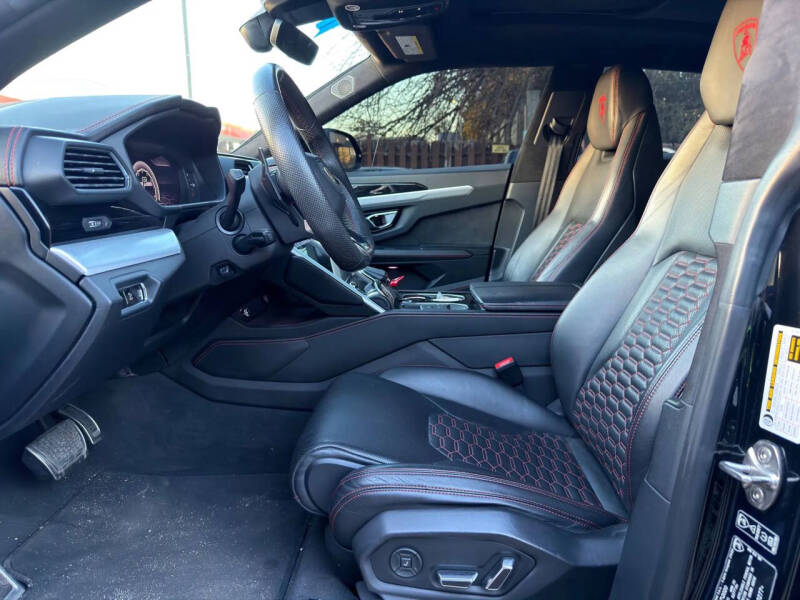 2020 Lamborghini Urus