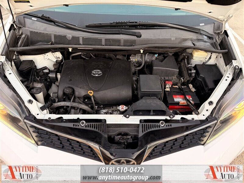 2018 Toyota Sienna SE 8-Passenger