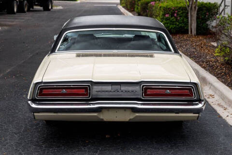 1969 Ford Thunderbird