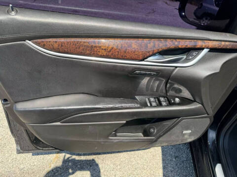 2013 Cadillac XTS Luxury Collection