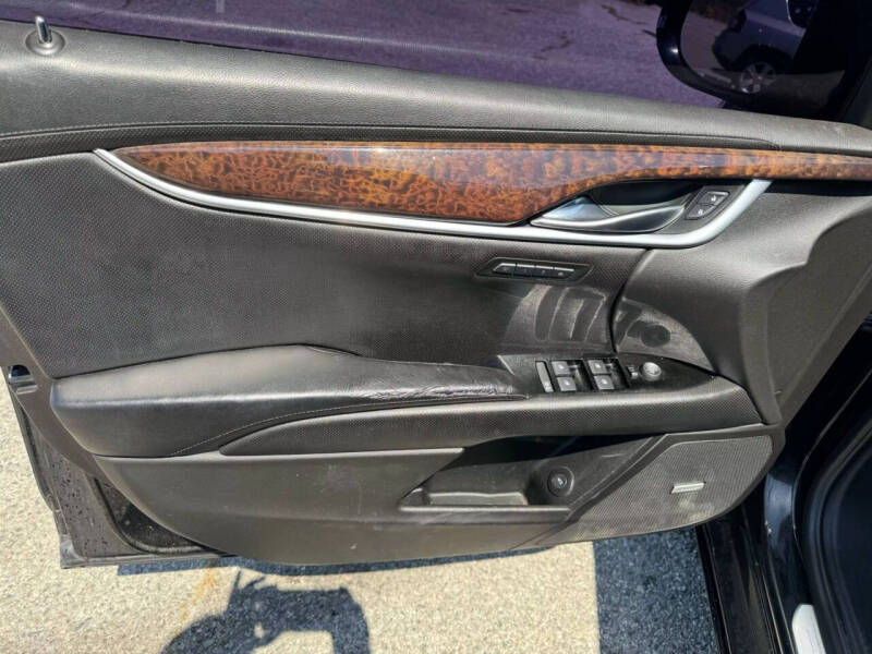 2013 Cadillac XTS Luxury Collection