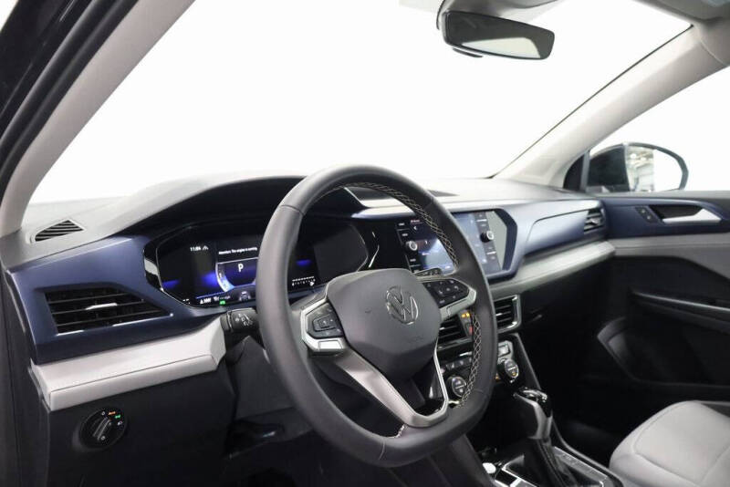 2024 Volkswagen Taos SE 4Motion