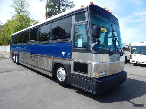 2005 Motor Coach Industries D4000