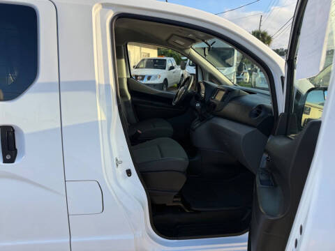 2021 Nissan NV200 S
