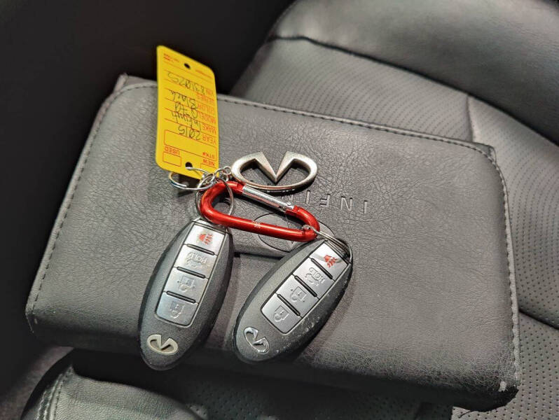 2015 Infiniti Q70L 3.7