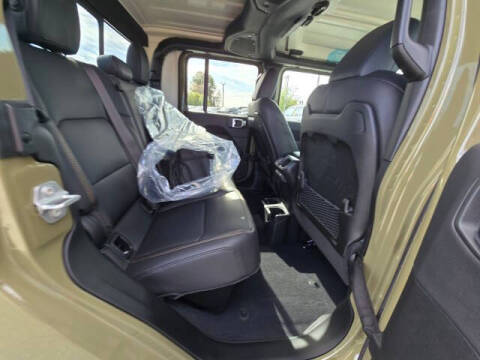 2025 Jeep Gladiator High Tide