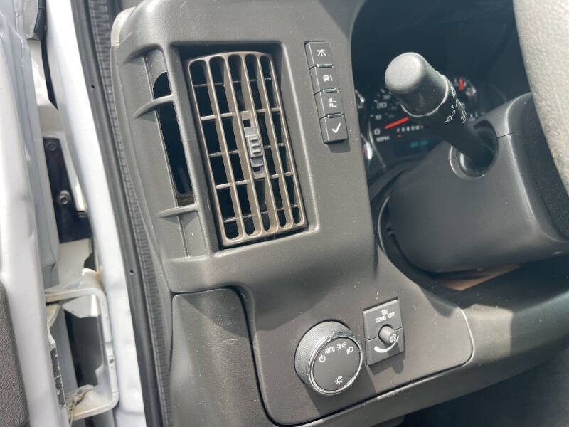 2017 Chevrolet Express 2500