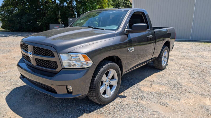 2016 RAM 1500 Express 4x4 Regular Cab 6'4's photo