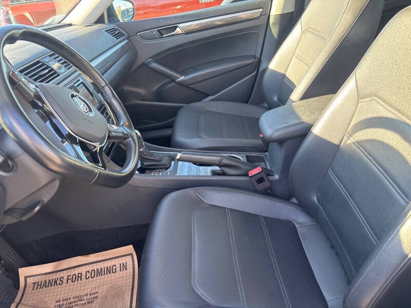 2017 Volkswagen Passat 1.8T SE