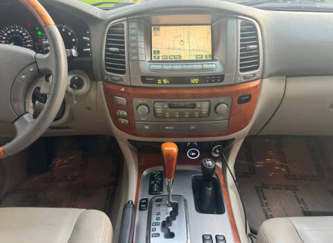 2004 Lexus LX 470