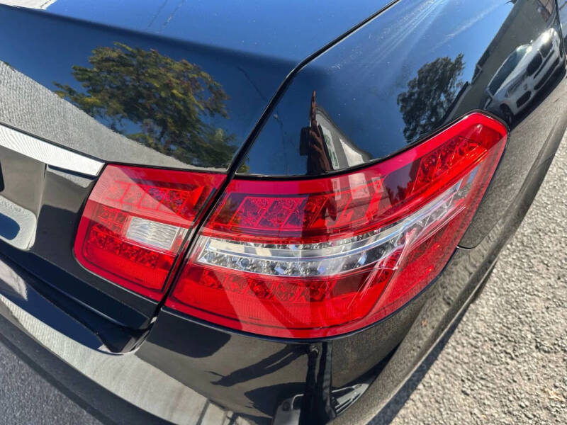 2010 Mercedes-Benz E-Class