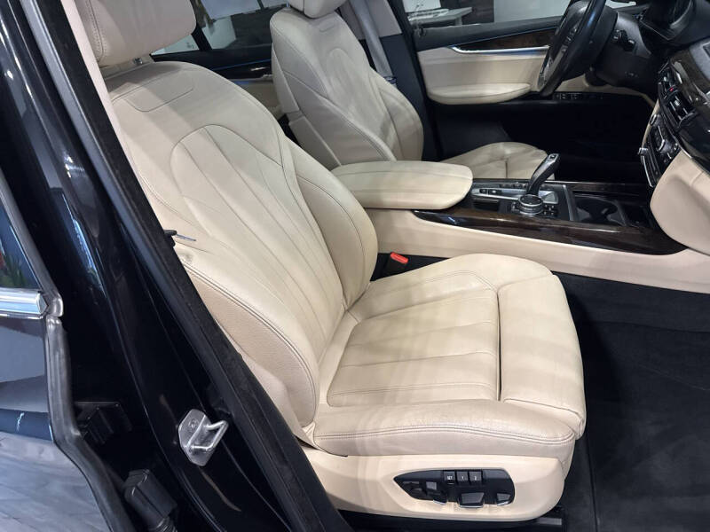 2016 BMW X5 xDrive50i