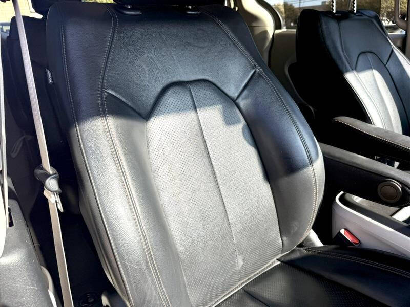 2020 Chrysler Pacifica Touring L