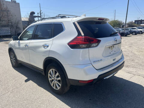 2017 Nissan Rogue SV