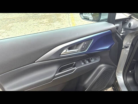 2025 Chevrolet Equinox EV LT 2