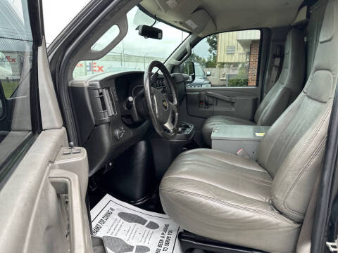 2017 Chevrolet Express 2500