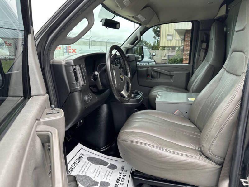 2017 Chevrolet Express 2500