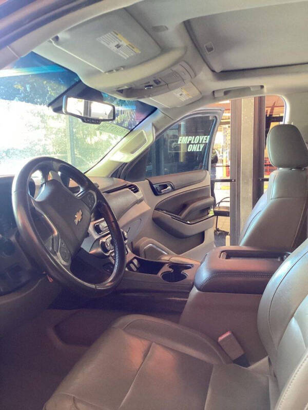 2019 Chevrolet Suburban LT