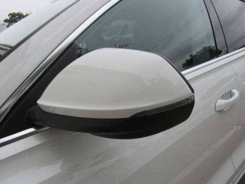 2022 Audi Q8 quattro Premium 55 TFSI