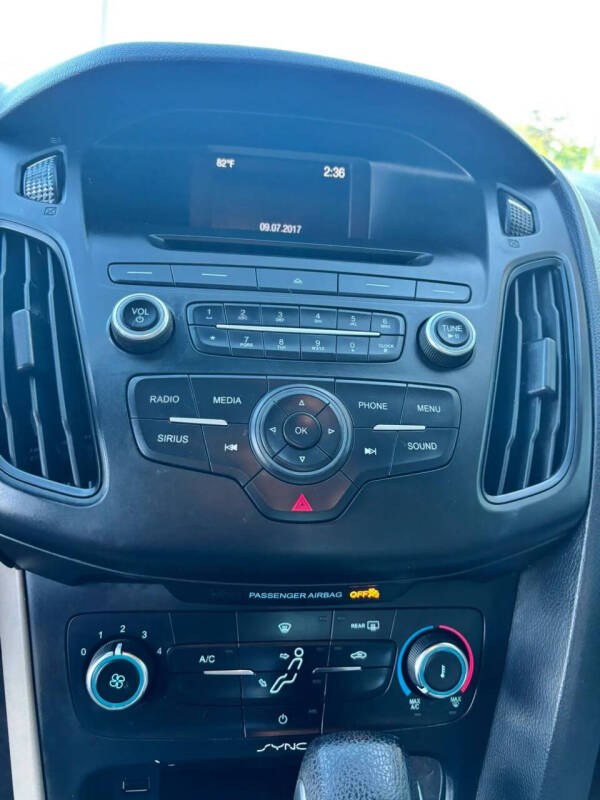 2017 Ford Focus SE