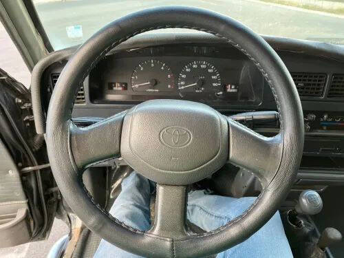 2000 Toyota Hilux