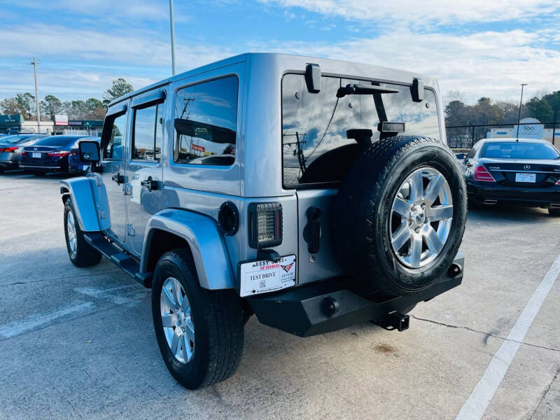 2015 Jeep Wrangler Unlimited Sahara photo 8