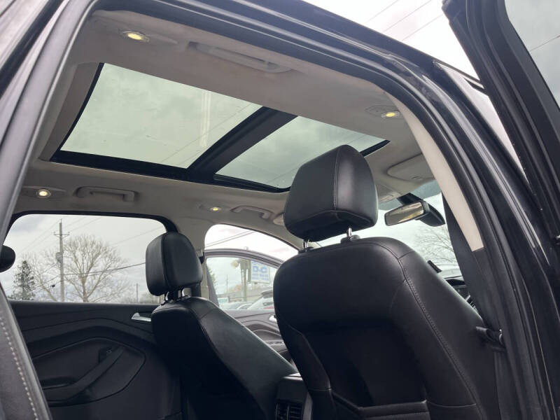Image 9 of 2014 Ford Escape Titanium
