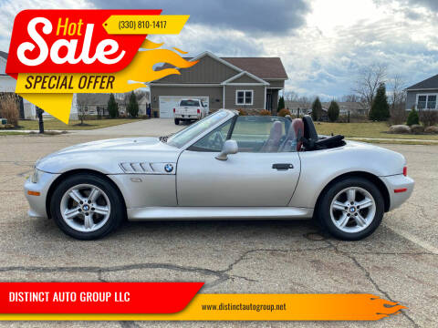 2000 BMW Z3 for sale at DISTINCT AUTO GROUP LLC in Kent OH