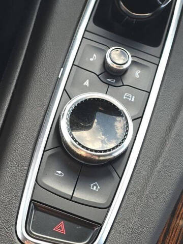 2024 Cadillac Escalade ESV Premium Luxury