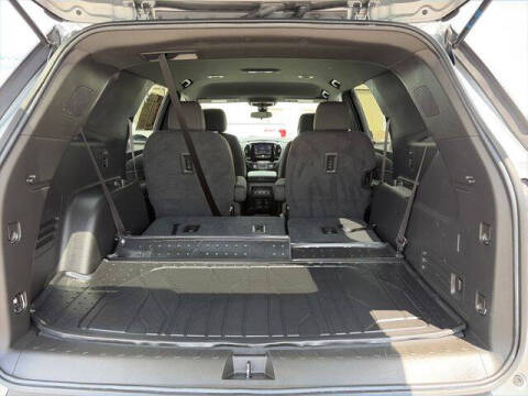 2023 Chevrolet Traverse LT