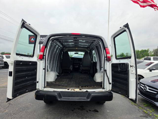 2017 Chevrolet Express 2500