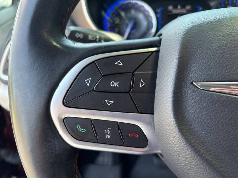 2017 Chrysler Pacifica Touring-L