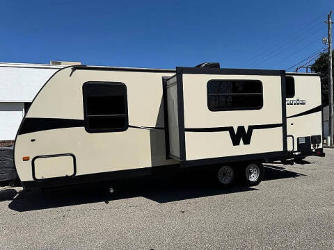 2016 Winnebago Minnie