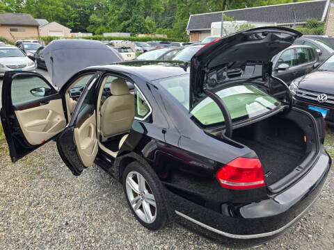 2012 Volkswagen Passat V6 SEL Premium