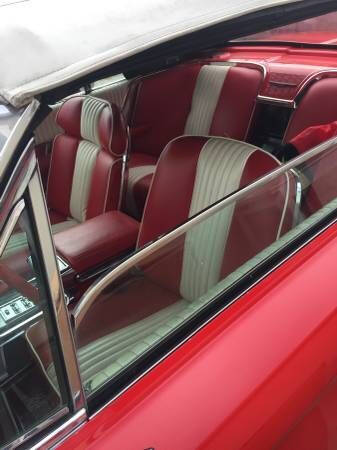 1964 Ford Thunderbird