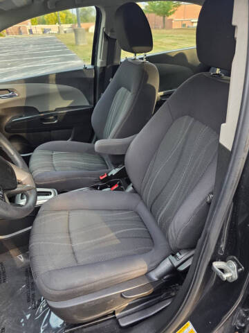 2015 Chevrolet Sonic LT Auto