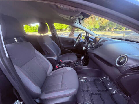 2014 Ford Fiesta SE