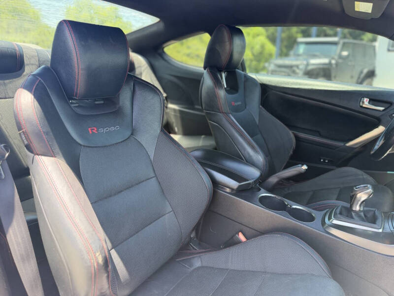 2016 Hyundai Genesis Coupe 3.8 R-Spec